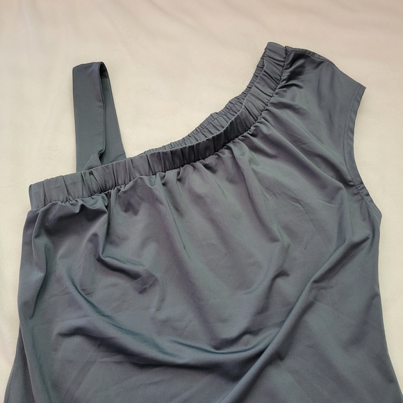 Gray One-Shoulder Top - Picture 3 of 7